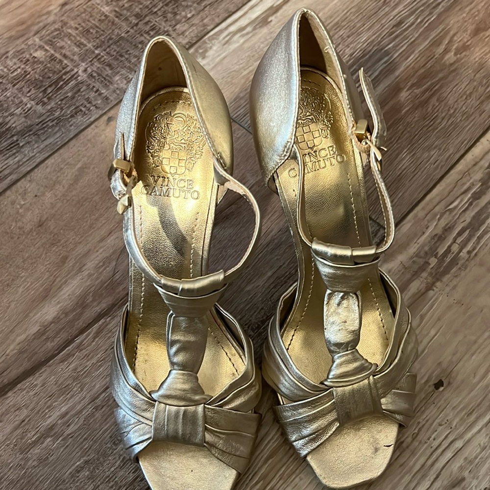 Vince Camaro gold heels